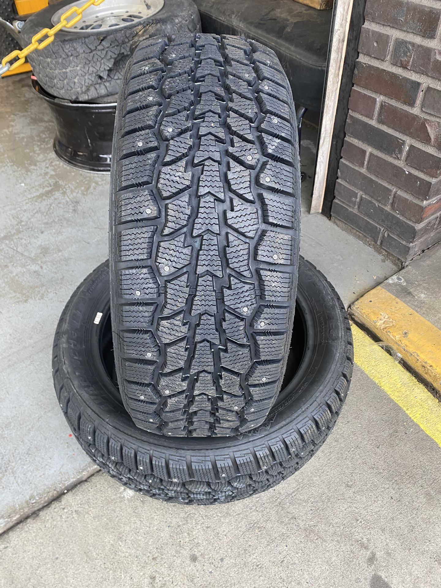 TIRES//LLANTAS πππ¨π¨