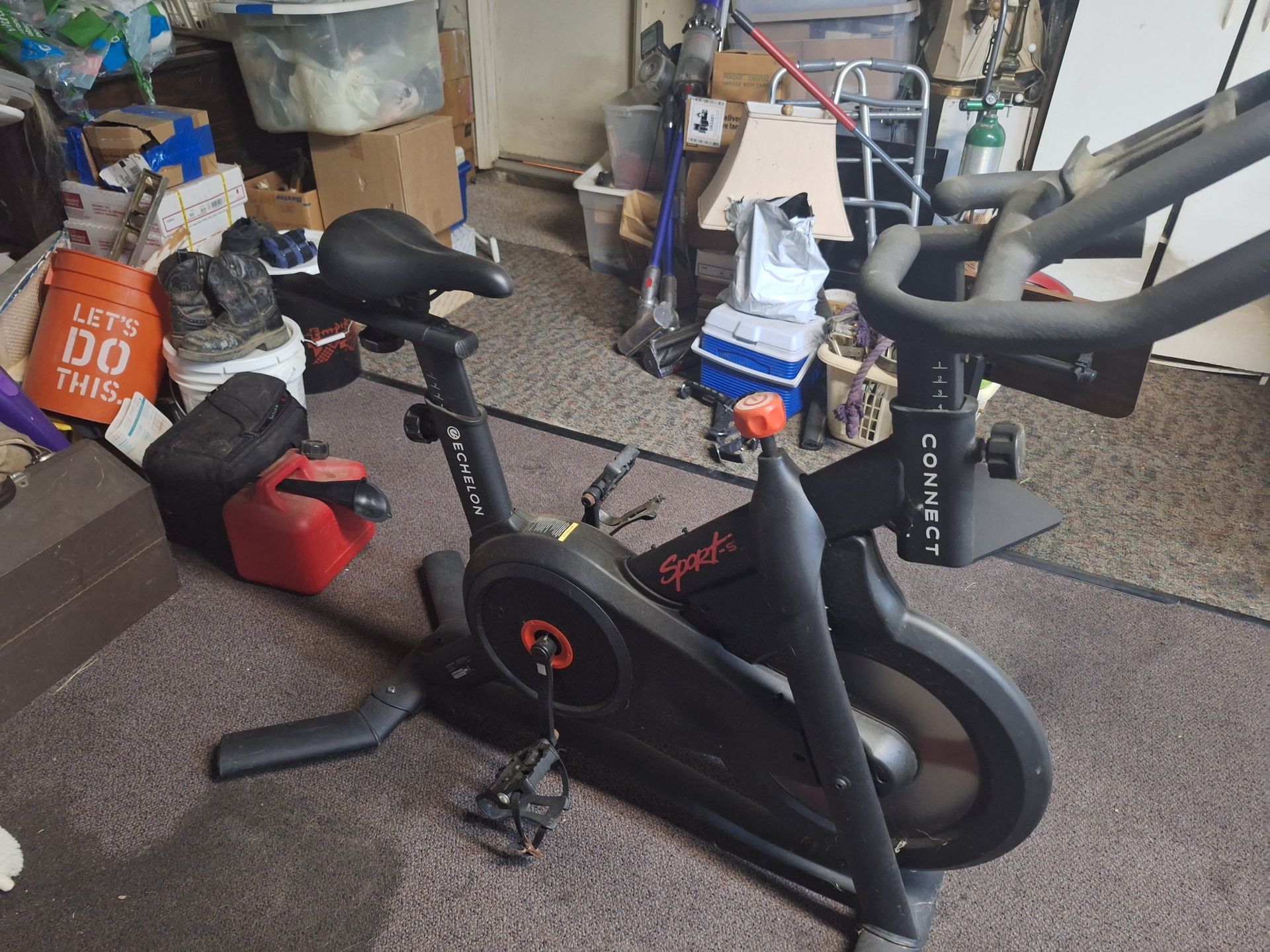 Heavy duty echelon connect exercise bike