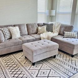COSTCO Gray chenille  sectional couch and ottomanh