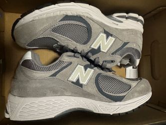 New balances 2002r men size 8