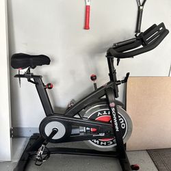 Schwinn IC3 indoor exercise bike