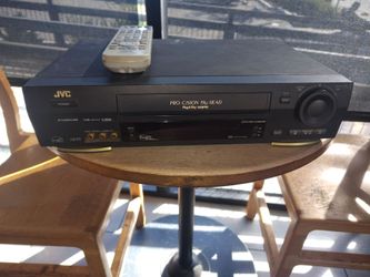 JVC HR-VP782U VHS VCR with Remote