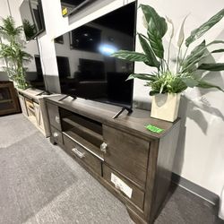 TV STAND 