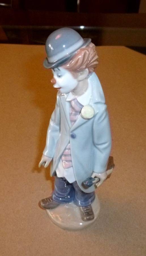 Lladro of Spain "Circus Sam" Retired Porcelain Art  Figurine