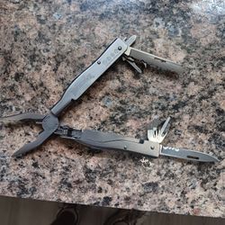 Retired Buck 360 Multi-tool With Sheath