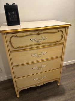 Dresser and nightstand victorian drawers