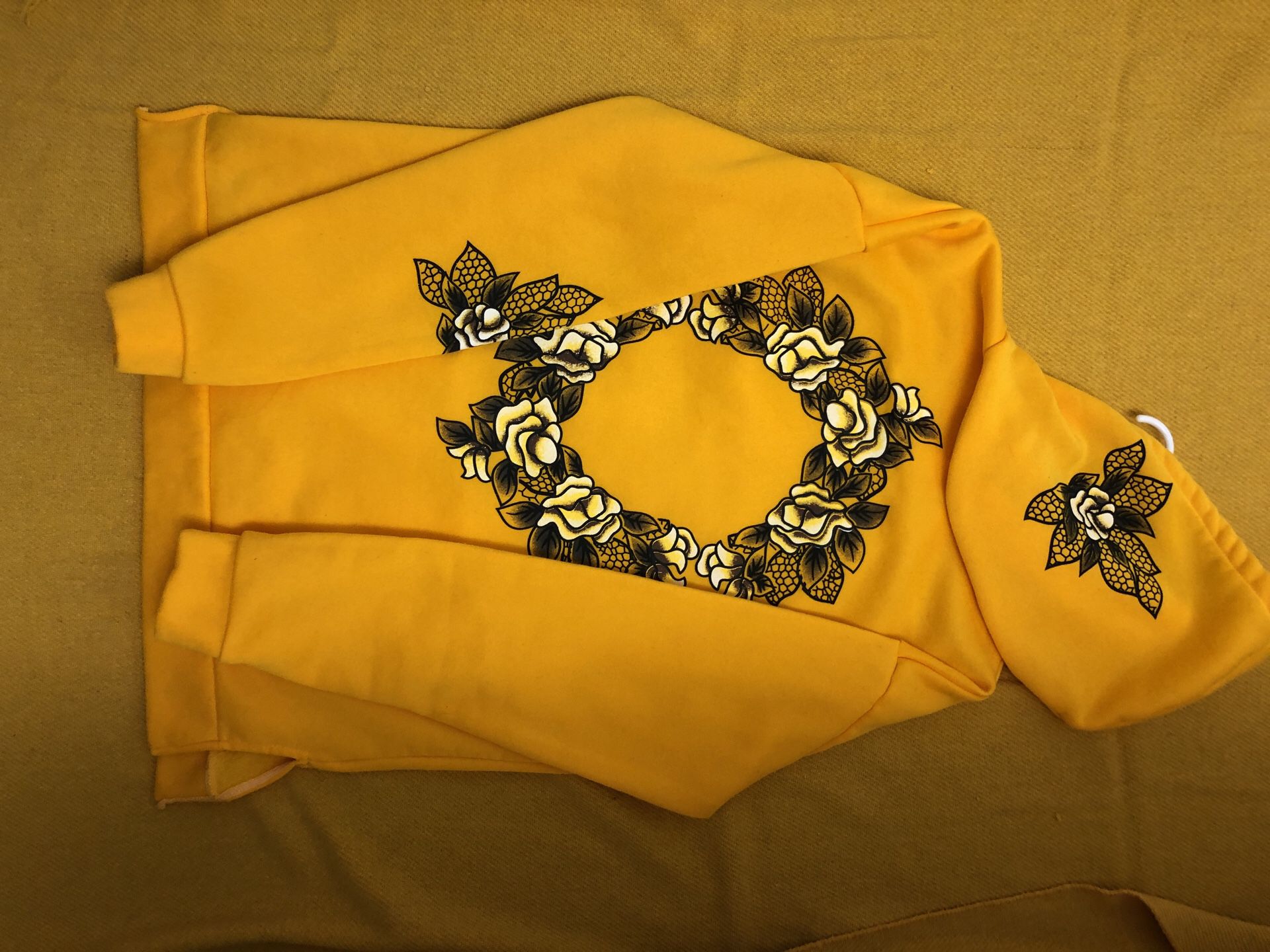Yellow lemon floral hoodie size medium