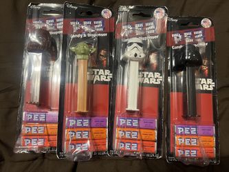 Set Of 4 Star Wars Pez Dispensers