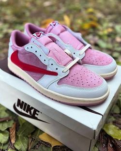 Travis Scott Jordan 1 low