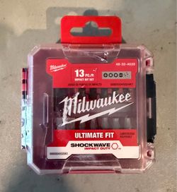 Milwaukee 13 piece bit set