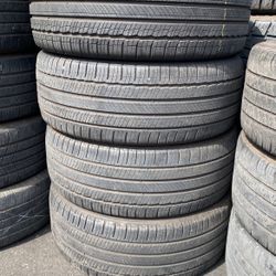 235/45R18 Marca Michelin En Perfectas Condiciónes De Vida