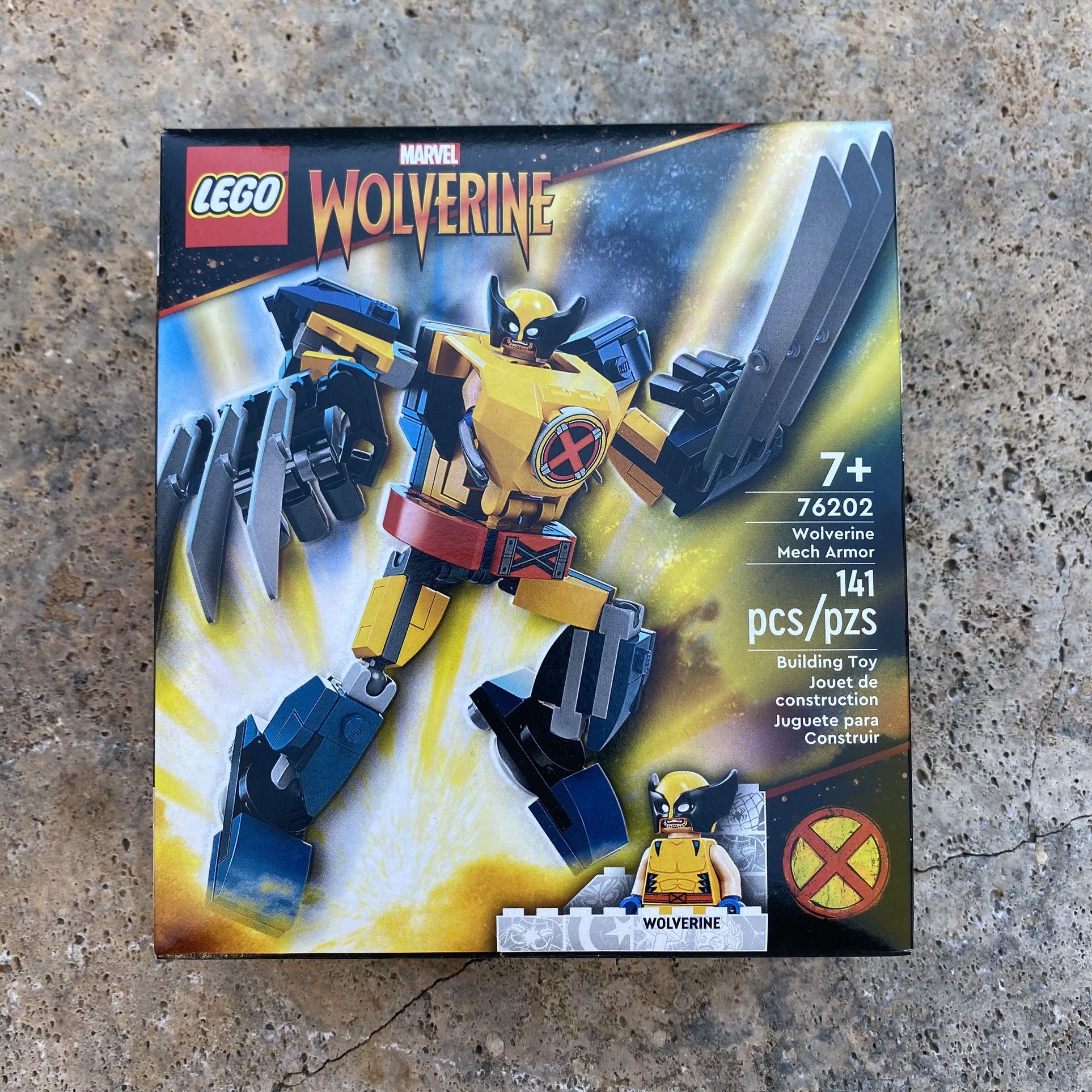 Wolverine Mech Armor w/ Mini Figure MARVEL LEGO COLLECTIBLE KIT