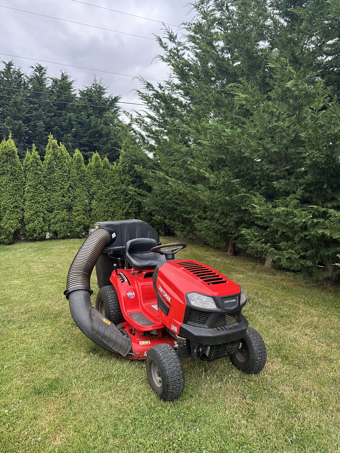 Craftsman T110 Riding Lawnmower With Bagger System