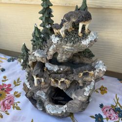 WOLF. FOUNTAIN 