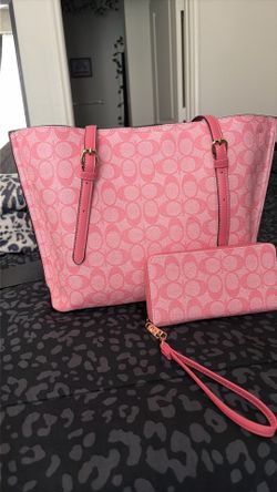 Pink purse