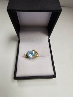 10k Gold Heart Ring