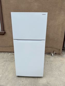 Insignia Refrigerator 14cu ft 28x28x60🚨👍3 MONTHS WARRANTY