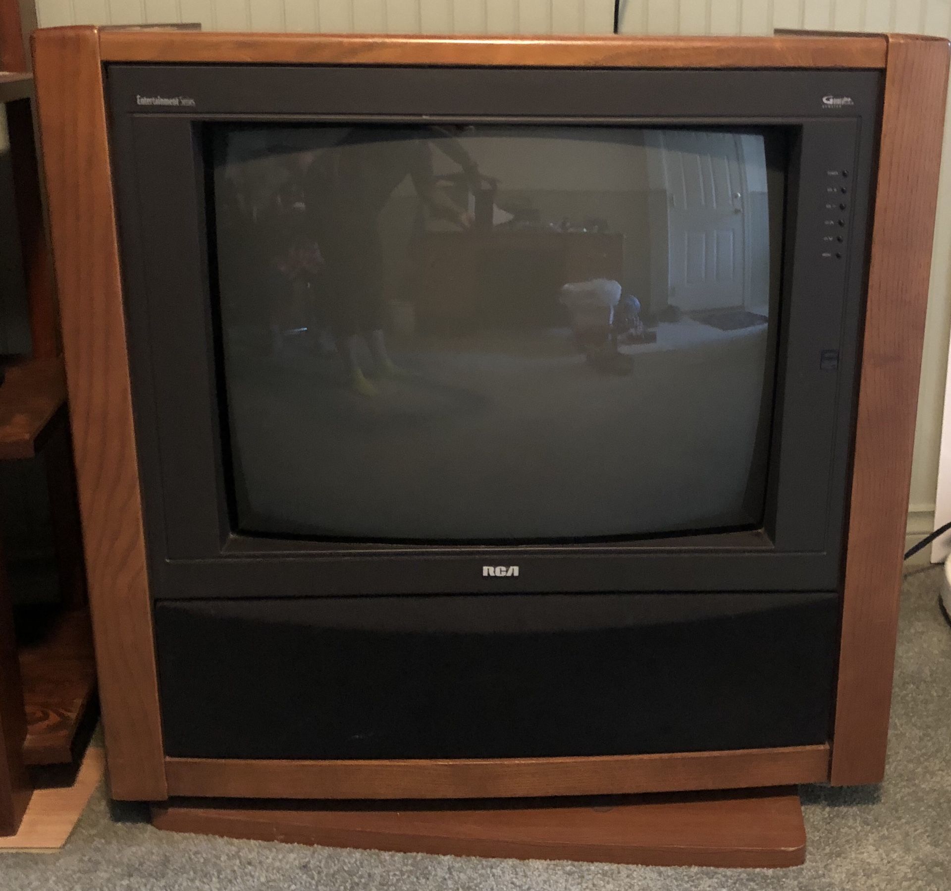 RCA-Console TV (1990’s -unsure)