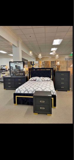 New queen bedroom set