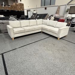 Thomasville Dillard Fabric Convertible Sleeper Sectional