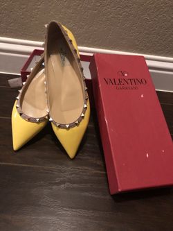 Women's Valentino Garavani Rockstud Ballerina Flat