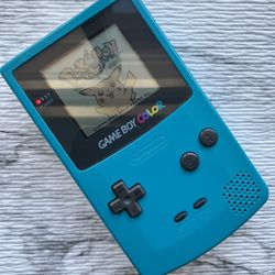 Gameboy Color + Pokémon Yellow