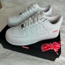 NIKE AIR FORCE 1 LOW SUPREME WHITE