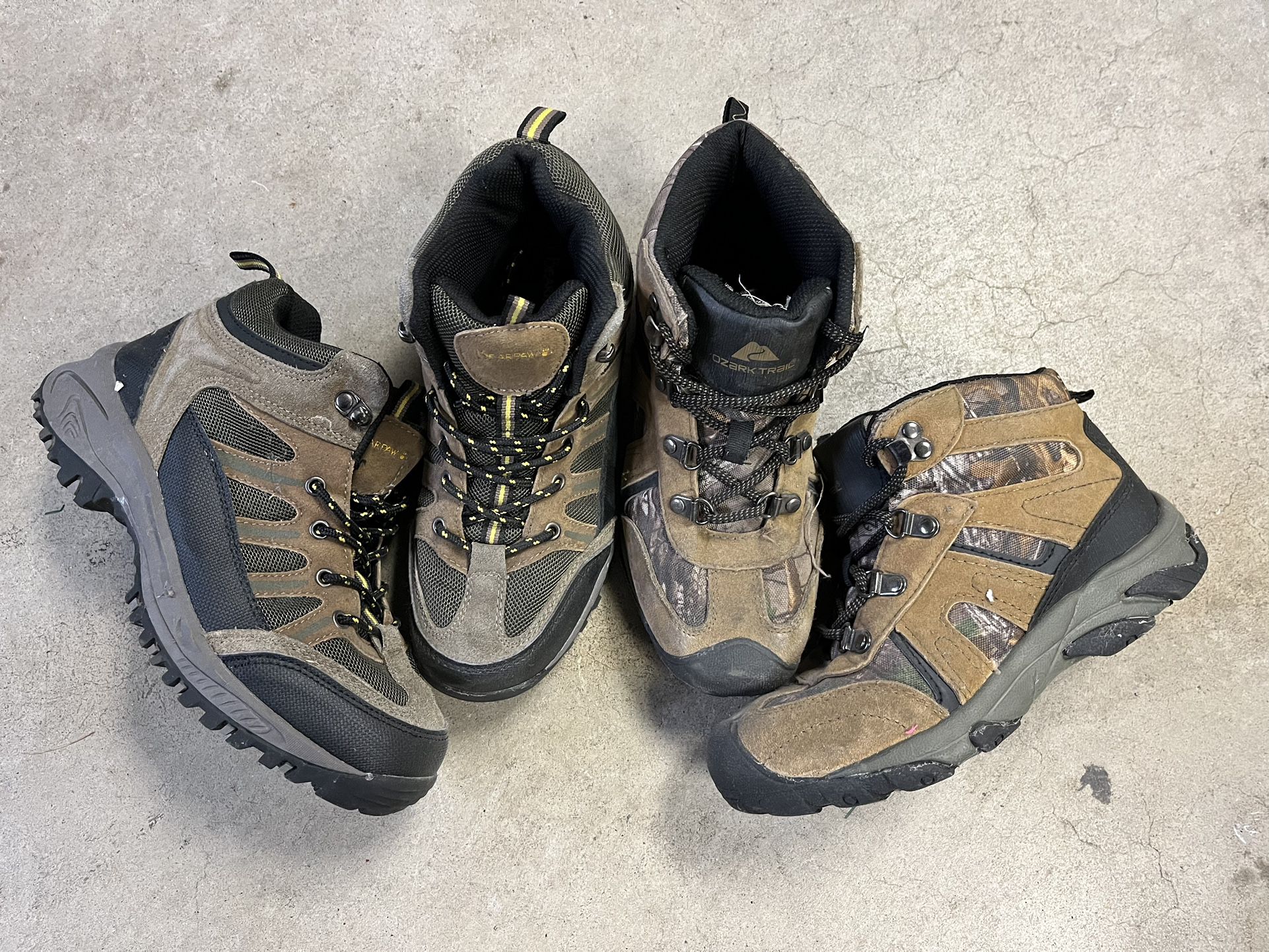 Hiking Boots Sizes 5.5y And 4y