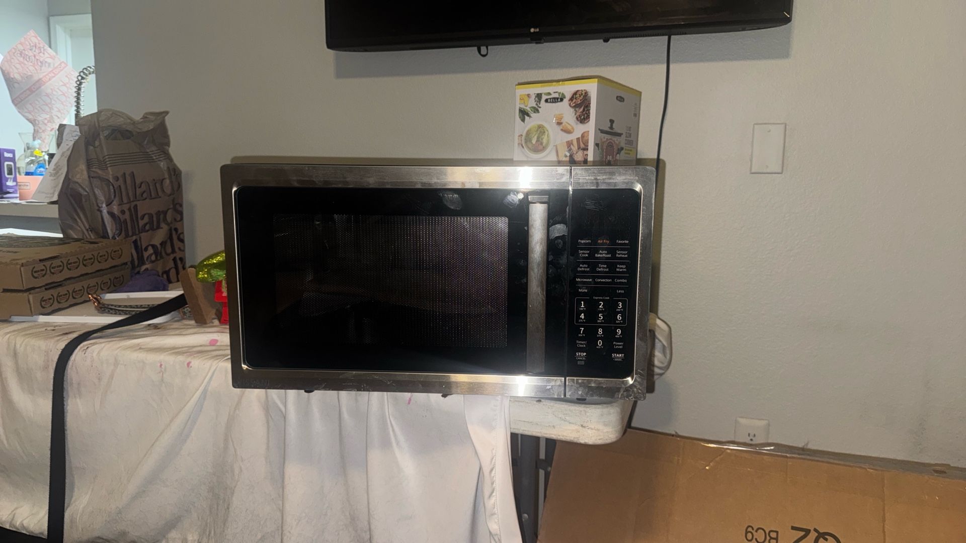 Brand new Kitchen Microwave/airfryer