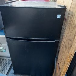Kenmore Mini Fridge