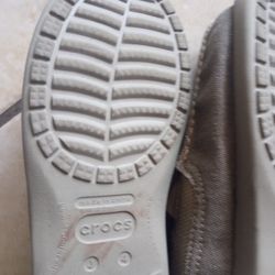 Size 4 Crocs