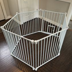 Pet Gate & Play Pen For Puppies Etc, White Steel, $160 New