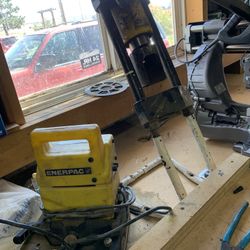 Hydraulic Hose Crimper  
