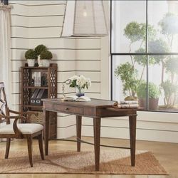 Trisha Yearwood Home Desk
