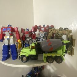 Transformers Toy Lot  Read Description 