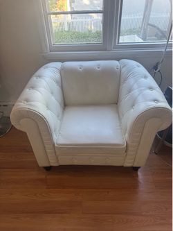 Accent chairs
