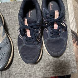 The Blue And Pink And Navy Blue Orange New Balance Women’s Shoes