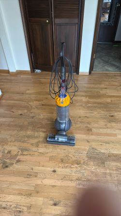 Dyson large vacuum cleaner