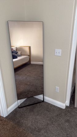 Lululemon Mirror