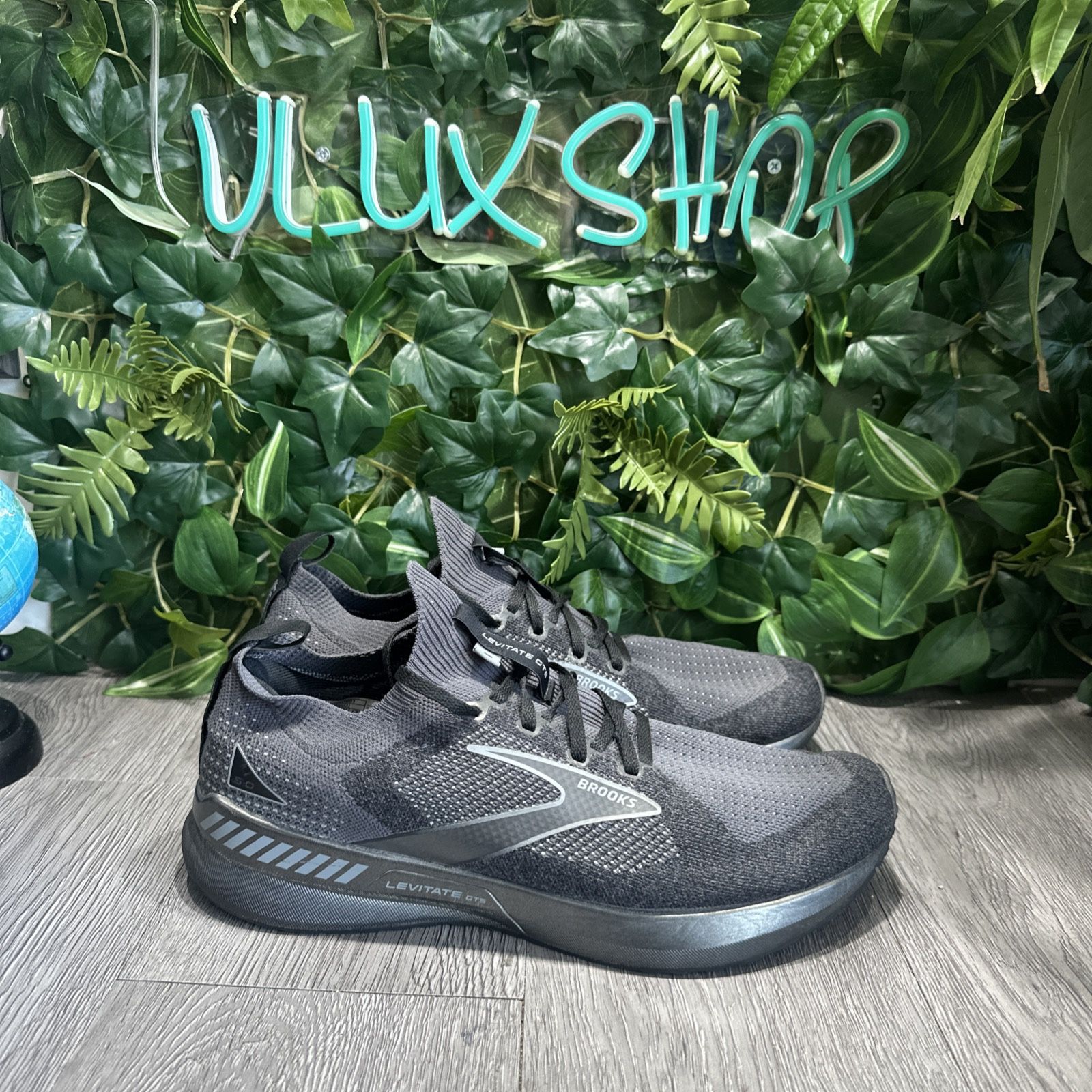 Brooks Levitate StealthFit GTS 5 Men display picture 1