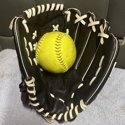 Franklin Softball Or Baseball Glove.
