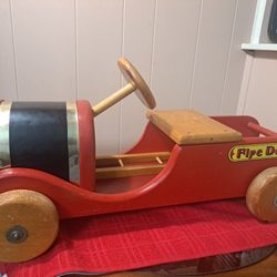 Vintage Wooden Riding Fire Truck for Child detachable 'play' ladder. 