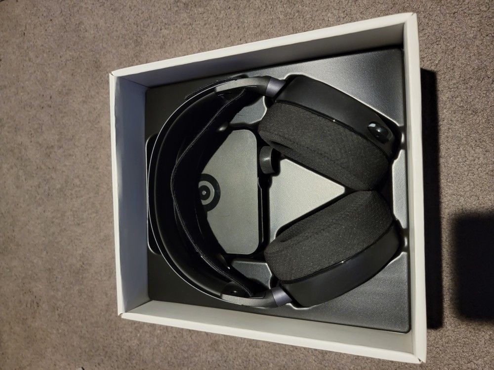 Steelseries Arctis Pro Wireless Gaming Headset