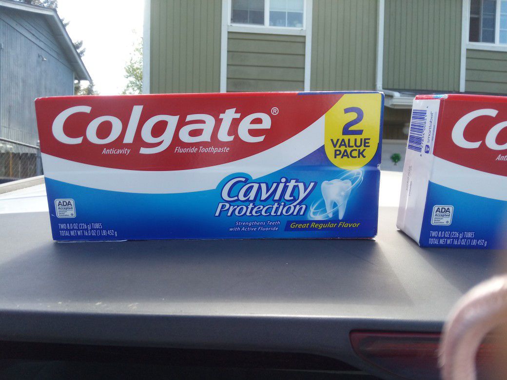 Colgate Cavity Protection Toothpaste Regular Flavor Deluxe Whitening Strips Crest Whitening Strips Professional Effect Level 18 Whitener