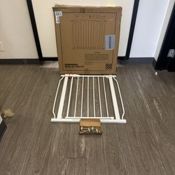 $30 #3637 (30” Tall X 29-32” Wide) Safety Gate For Baby, Toddler, Dog Or Other Pets, Walkthrough Gate