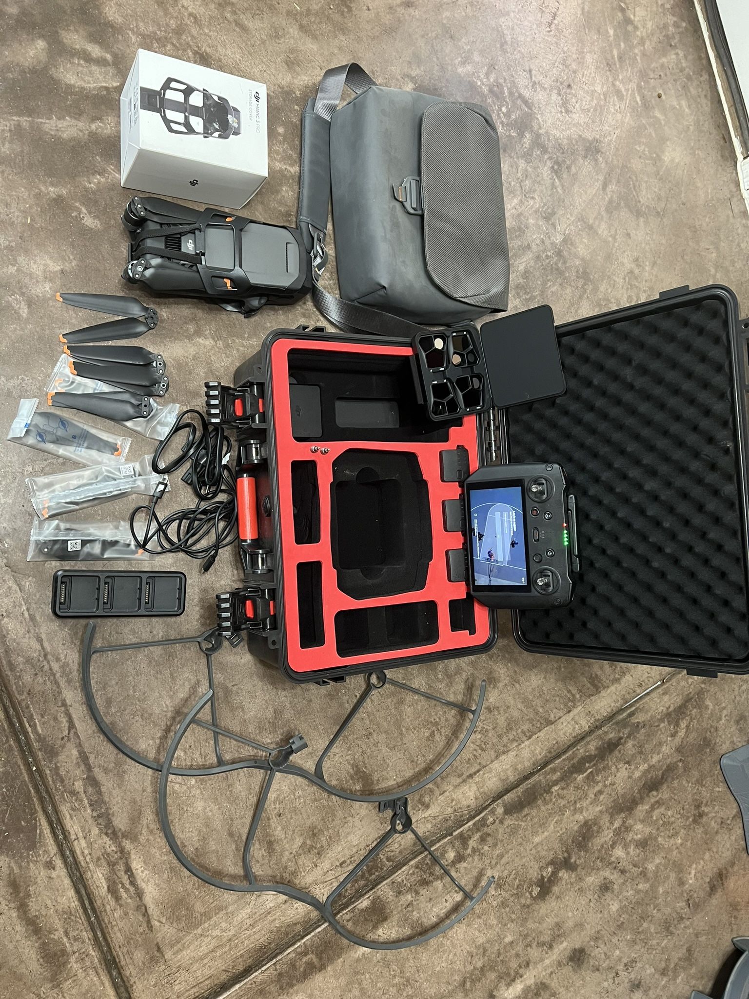 DJI Mavic 3 Pro Fly More Combo +