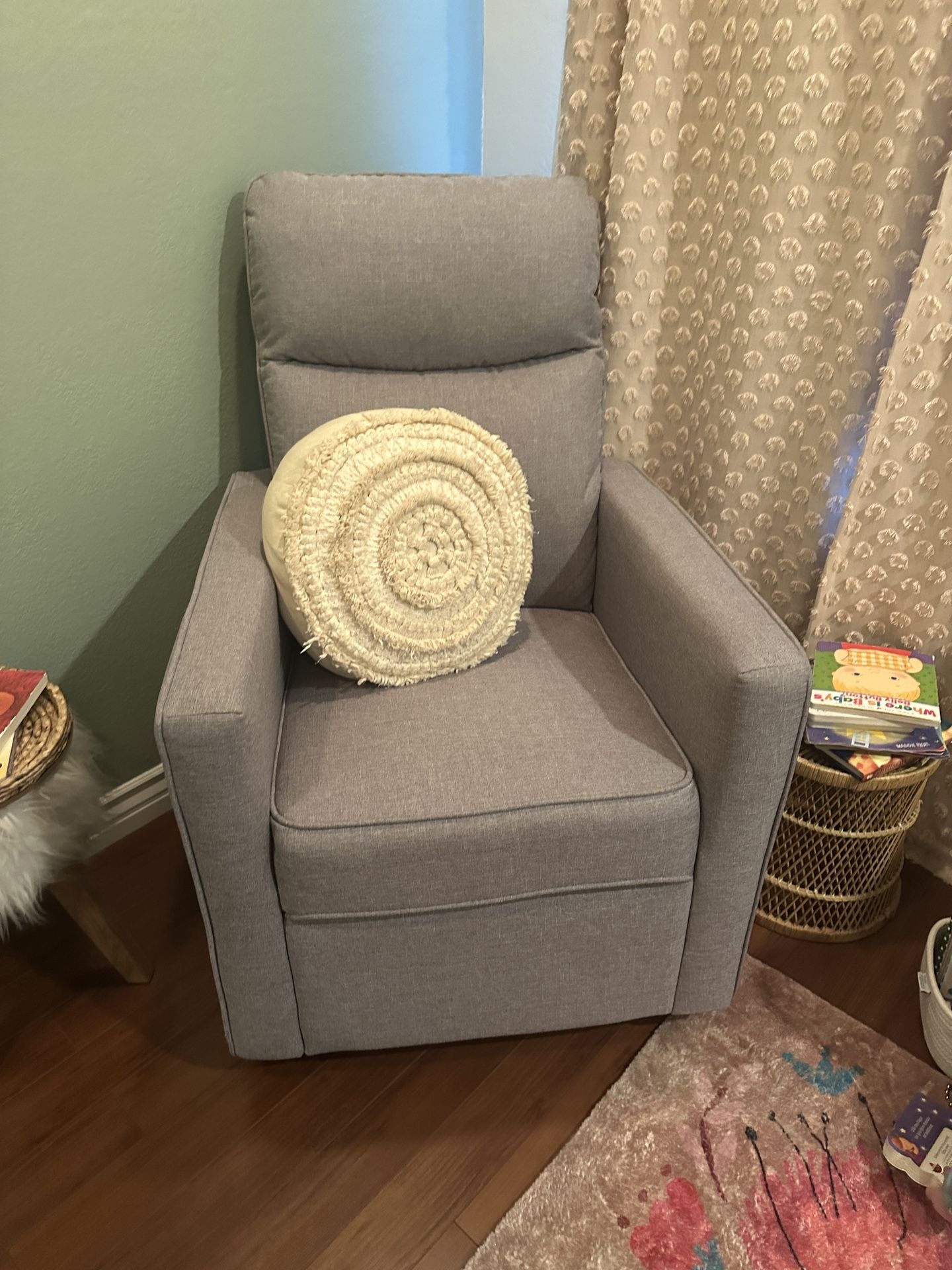 Nursery Rocker / Glider