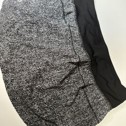 Lululemon Size 6 Gray Skort Excellent Condition