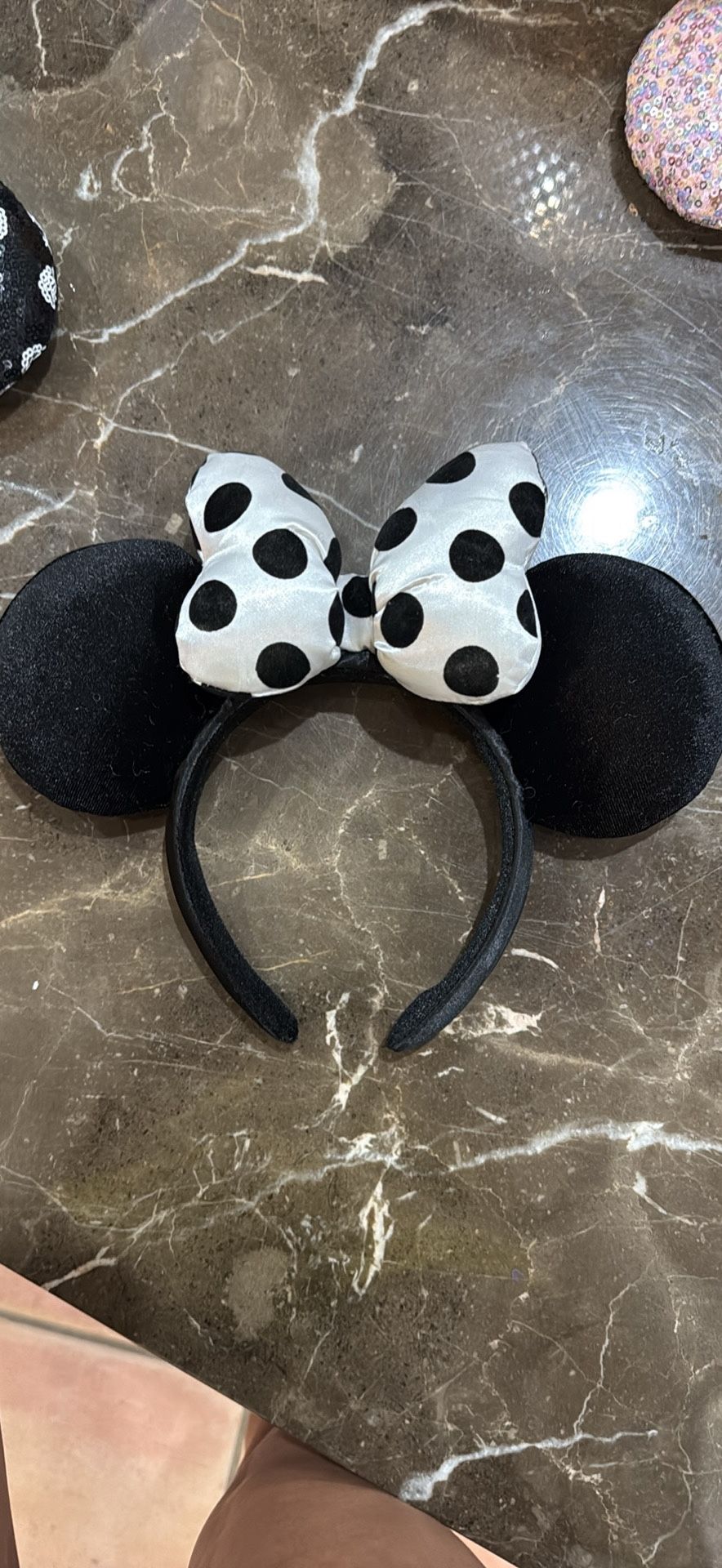 Barely Used Minnie Ears For DISNEY $40