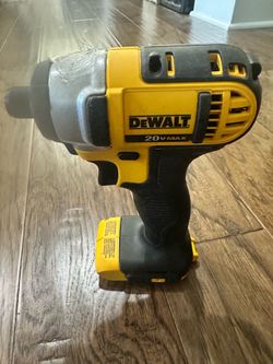 DeWalt 20V Max Cordless Impact Driver Kit - Includes (2) Batteries & Charger
